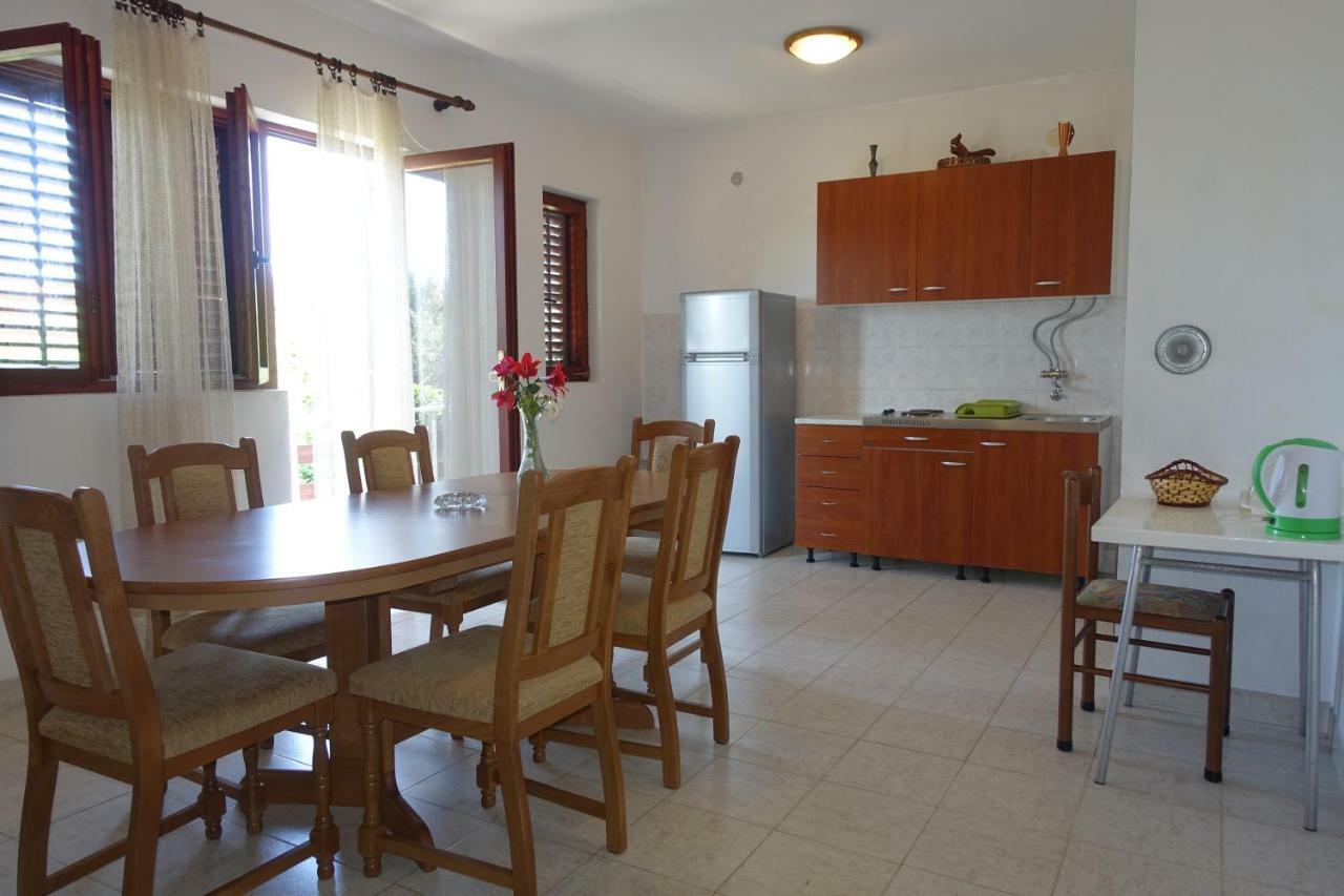 Apartment Dede Нин Экстерьер фото