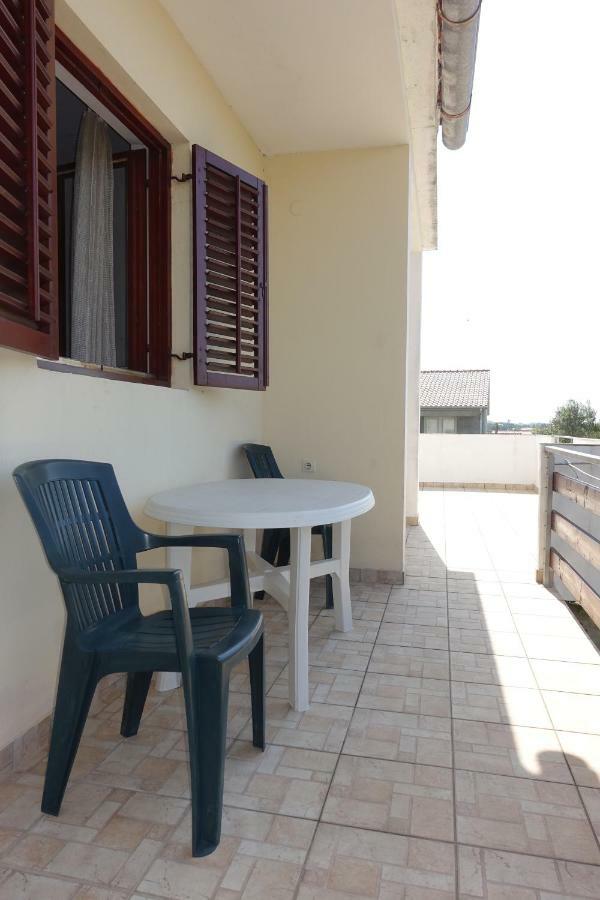 Apartment Dede Нин Экстерьер фото