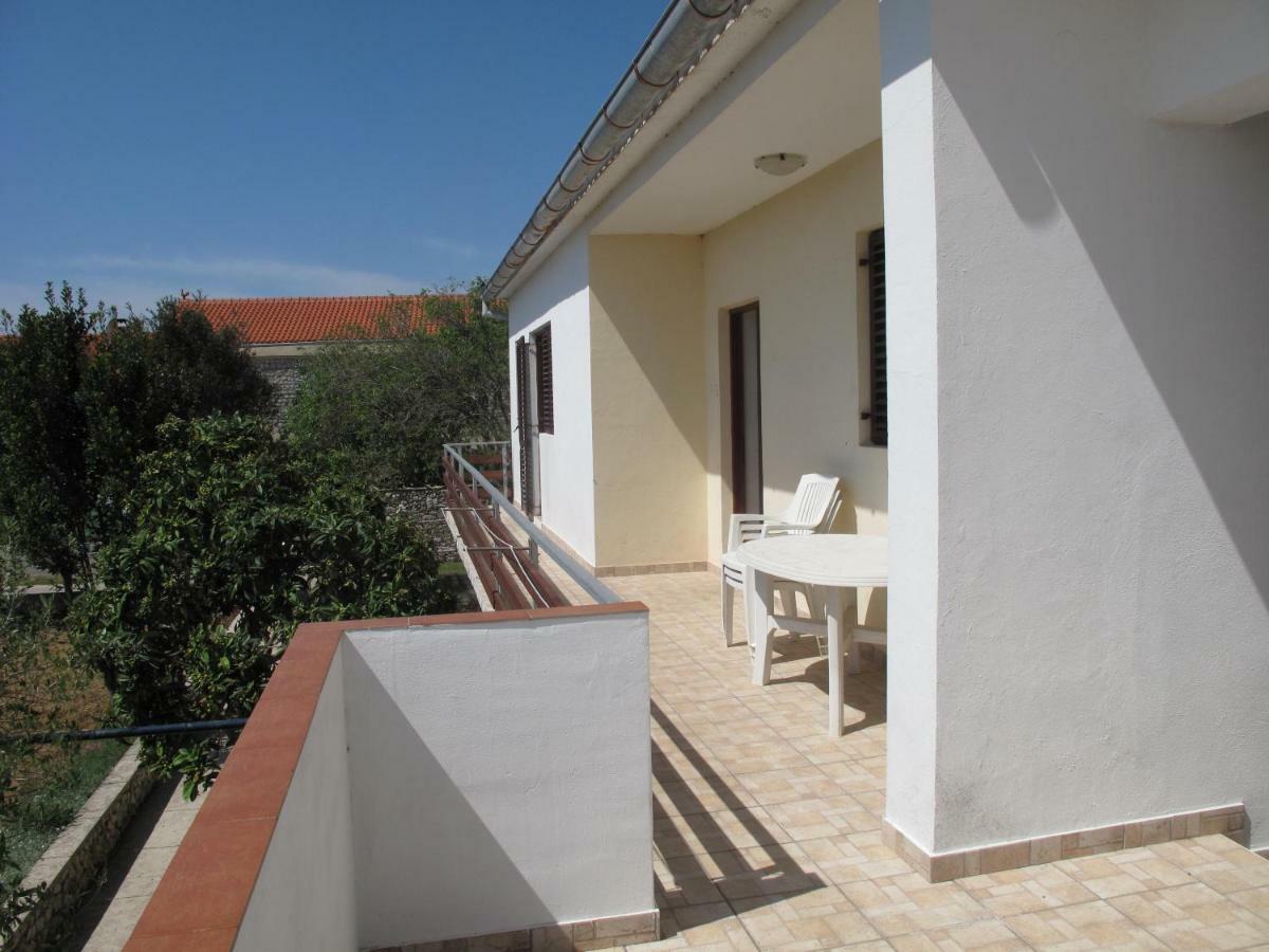 Apartment Dede Нин Экстерьер фото